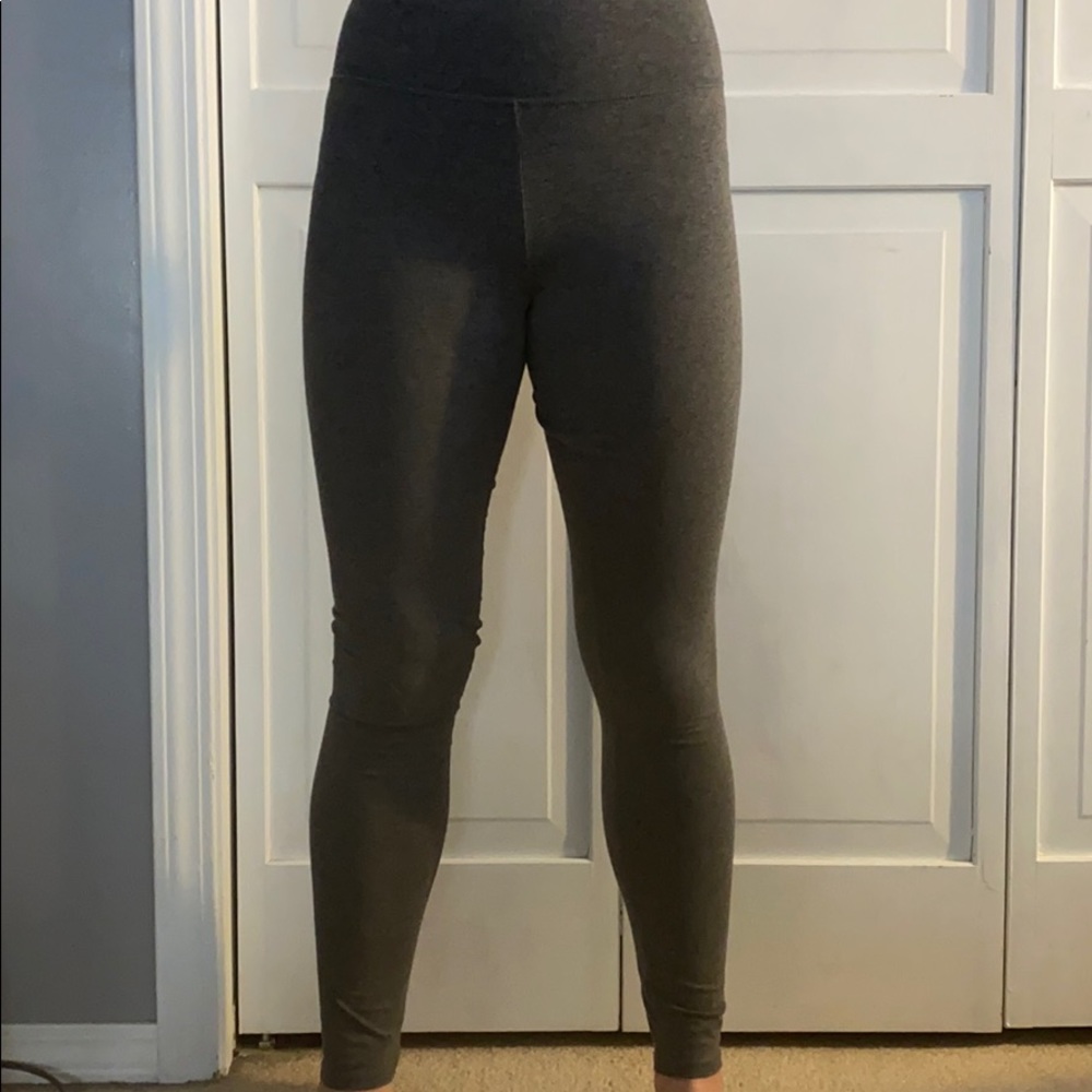 Grey leggings from Aerie